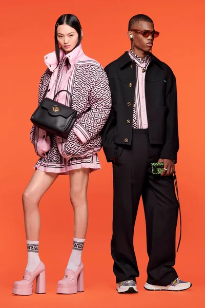 Look 18